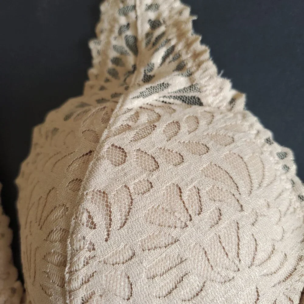 LA SENZA Lingerie Cream Lace Halter Underwire Bra Style 34C Very Good Condition - Picture 3 of 10